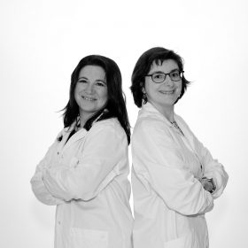 Julie Guillermet-Guibert, Chargée de Recherche au CRCT, et Elisa Boutet-Robinet, Enseignante-chercheuse à la Faculté de Pharmacie de Toulouse