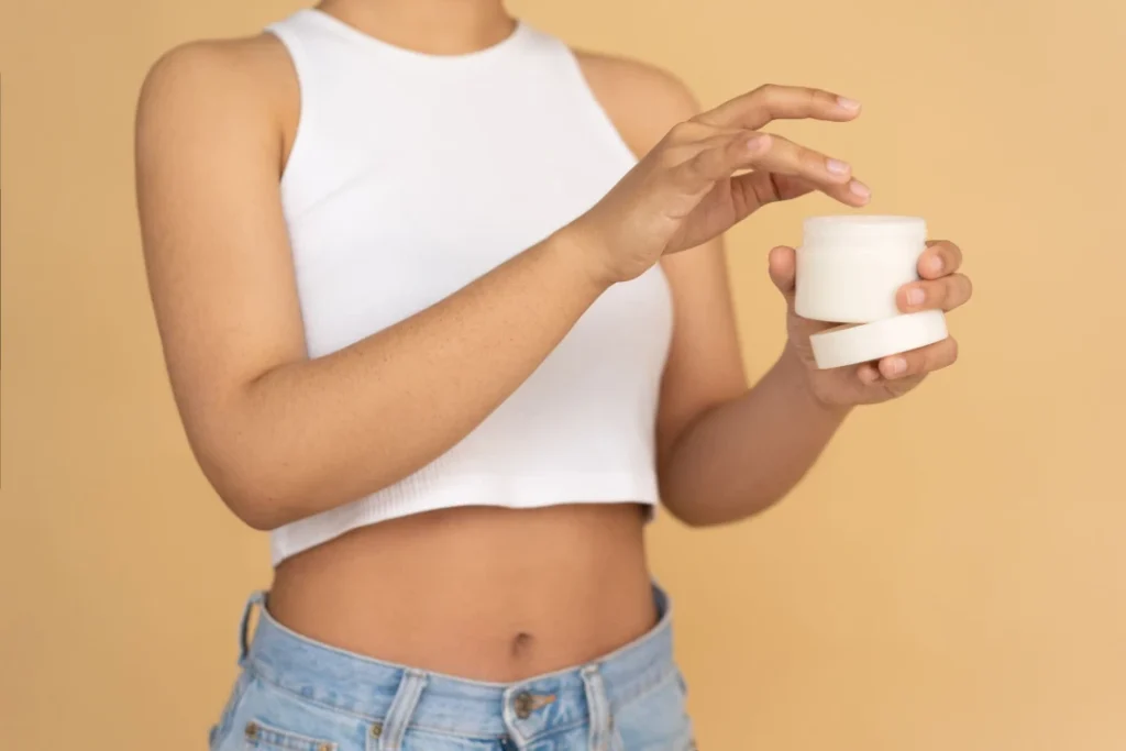 L’essor de la cosmétique fonctionnelle : quand la routine de soins devient un pilier du bien-être mental